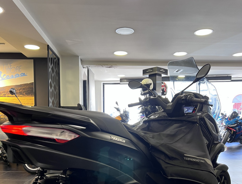 PIAGGIO MP3 530 HPE EXCLUSIVE