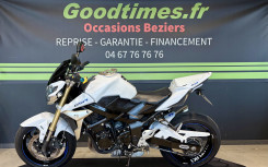 SUZUKI GSR 750