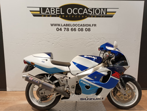 SUZUKI GSX-R 750