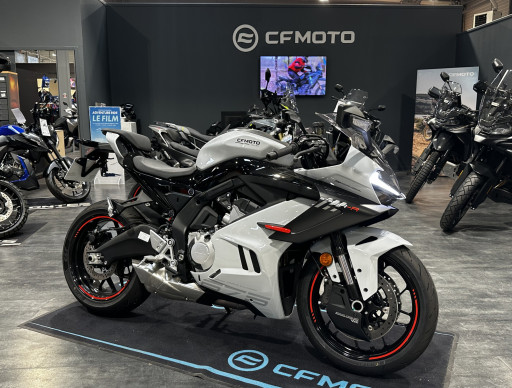 CF MOTO 675 SR-R 1 DISPO EN STOCK NEUVE 0KM