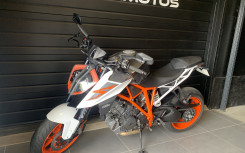 KTM 1290 SUPER DUKE R