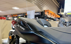 YAMAHA XMAX 300 Tech Max