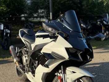 KAWASAKI ZX-10R