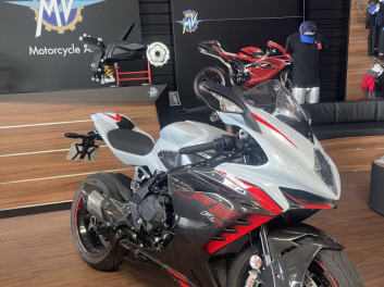 F3 800 RR
