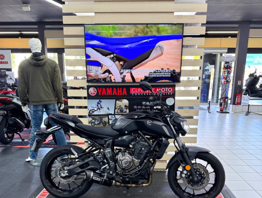 YAMAHA MT07 1ERE MAIN 2018 A2 GARANTIE