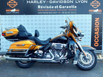 HARLEY-DAVIDSON TOURING ELECTRA GLIDE 1800 ULTRA CVO 2015