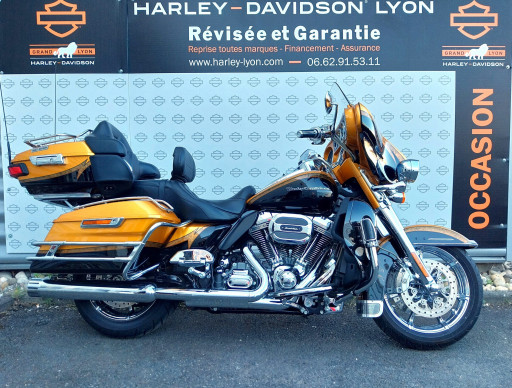 HARLEY-DAVIDSON TOURING ELECTRA GLIDE 1800 ULTRA CVO 2015