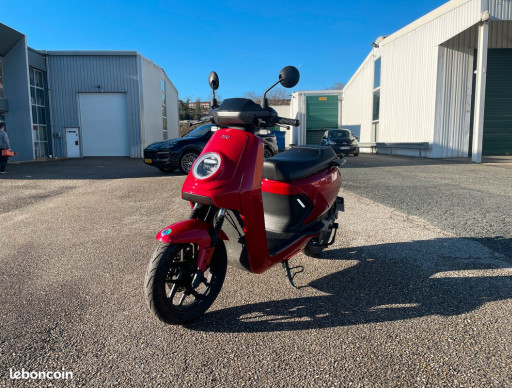 NIU SCOOTER ÉLECTRIQUE NQi GT 50 - 2022 - OCCASION - GARANTIE / REVISEE / SIMPLE BATTERIES / LIVRAISON POSSIBLE