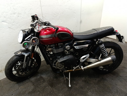 TRIUMPH SPEED TWIN 1200