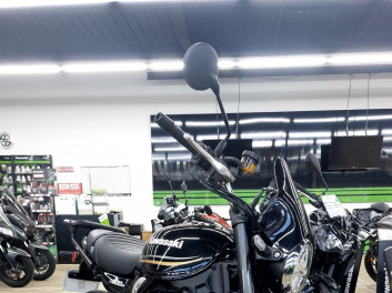 KAWASAKI Z 900RS ( 152 €/mois)