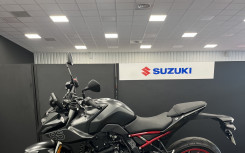 SUZUKI GSX-8S A2