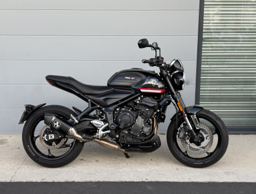 TRIUMPH TRIDENT 660