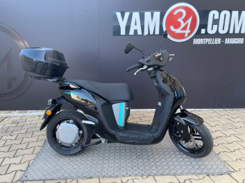 YAMAHA NEO