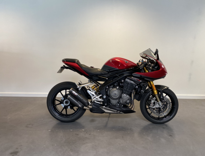TRIUMPH SPEED TRIPLE 1200 RR