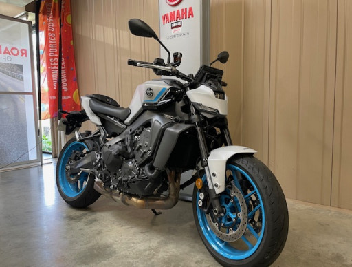 YAMAHA MT-09  Y-AMT