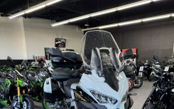 KAWASAKI VERSYS 1100 SE