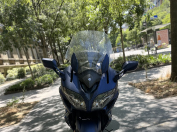 YAMAHA FJR 1300 ABS 43711 KMS GARANTIE 12 MOIS BOITE AUTO LIVRAISON DANS TOUTE LA FRANCE 