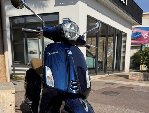 VESPA PRIMAVERA 50