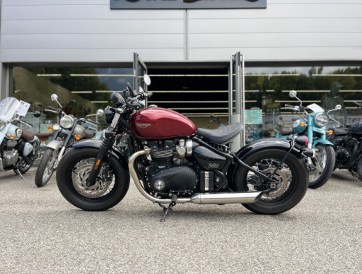 Triumph bobber Bonneville