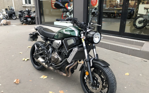 YAMAHA XSR 700