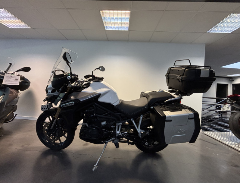 TRIUMPH TIGER 1200 EXPLORER