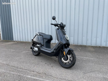 NIU SCOOTER ÉLECTRIQUE NQi GTS 125 - 2022 - 1644 KM - OCCASION - GARANTIE / REVISEE / DOUBLE BATTERIES / LIVRAISON POSSIBLE