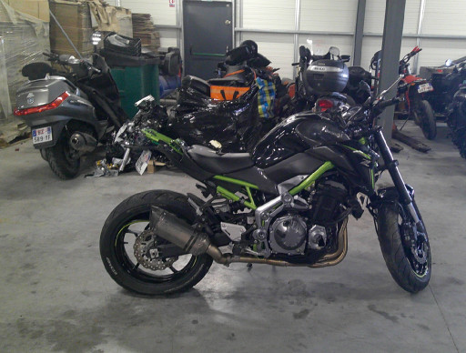 KAWASAKI Z 900 accidentée RSV N°19922