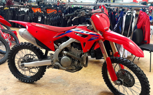 HONDA CRF 250 R (125€/mois)*