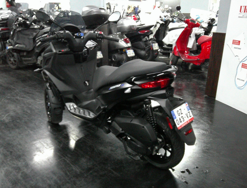 PIAGGIO MP3 310 HPE 2024 9400KM