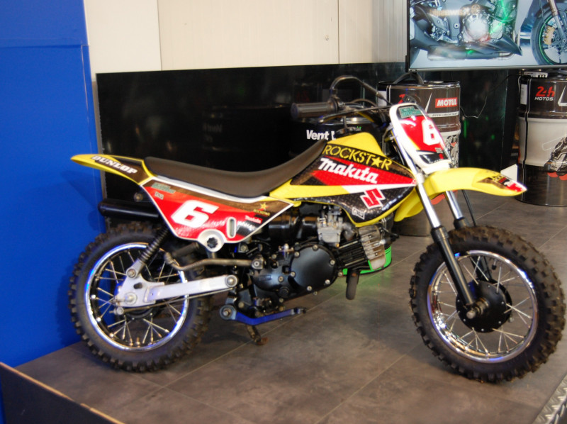 SUZUKI JR 50