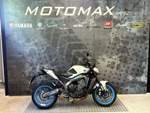 YAMAHA MT-09 CERAMIC ICE 1700kms