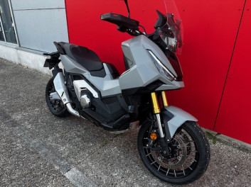 HONDA X-ADV 750 2025