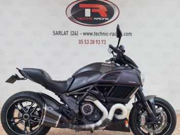 DUCATI DIAVEL Carbone edition