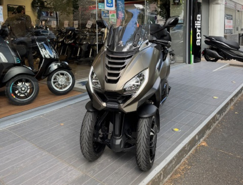 PEUGEOT METROPOLIS 400 SW