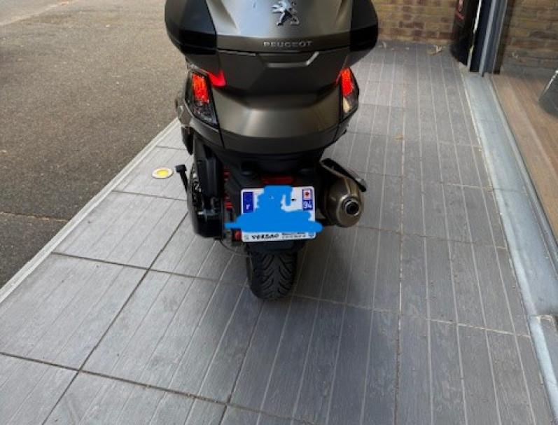 PEUGEOT METROPOLIS 400 SW