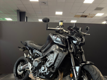 YAMAHA MT-09