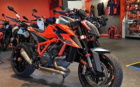 KTM 1290 SUPER DUKE R