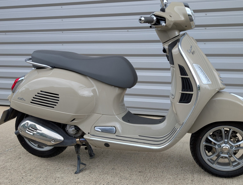 VESPA GTS 310 comme neuf