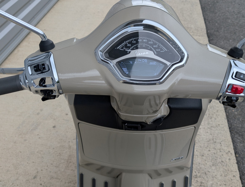 VESPA GTS 310 comme neuf