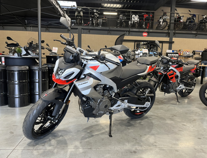 APRILIA TUONO 457