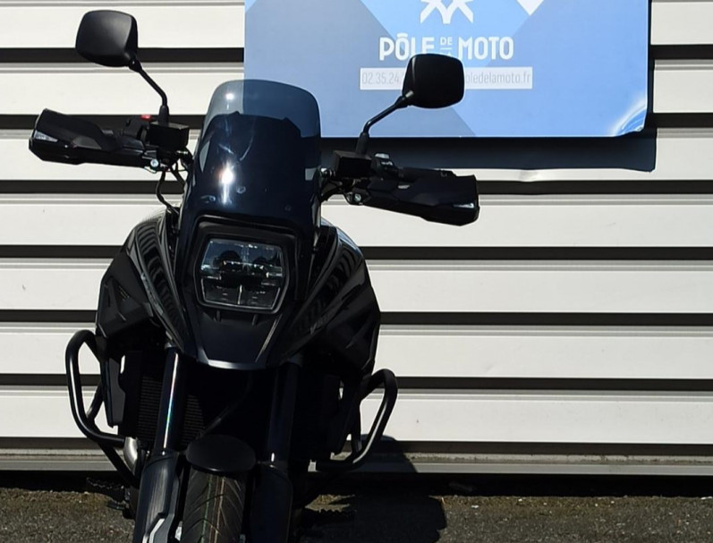 SUZUKI DL 1050 V STROM DARK RALLY N°6/11