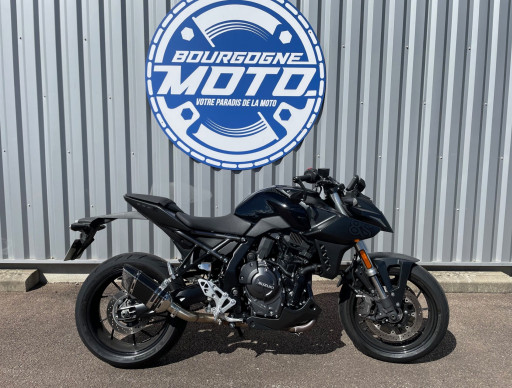 SUZUKI GSX-8S A2