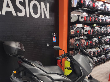 YAMAHA X-MAX 125