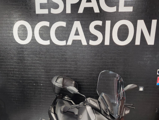YAMAHA X-MAX 125