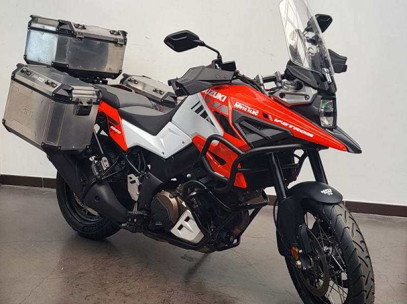 SUZUKI DL V-STROM 1050XT FULL OPTIONS REVISE ET GARANTIE 