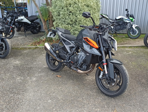 KTM 990 DUKE
