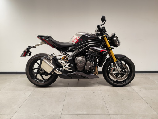 TRIUMPH SPEED TRIPLE 1200 RS 2025 