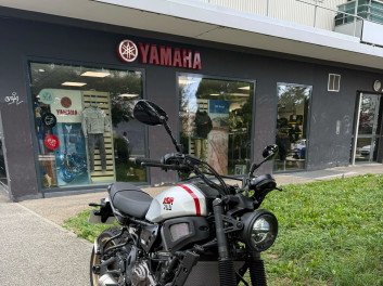 YAMAHA XSR 700 XTRIBUTE