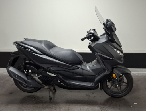 HONDA FORZA 125
