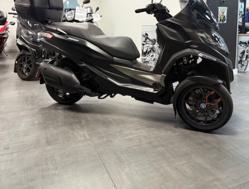 PIAGGIO MP3 530 HPE EXCLUSIVE